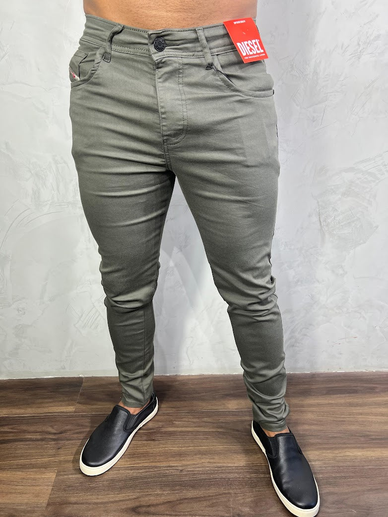 Calça Diesel Slim