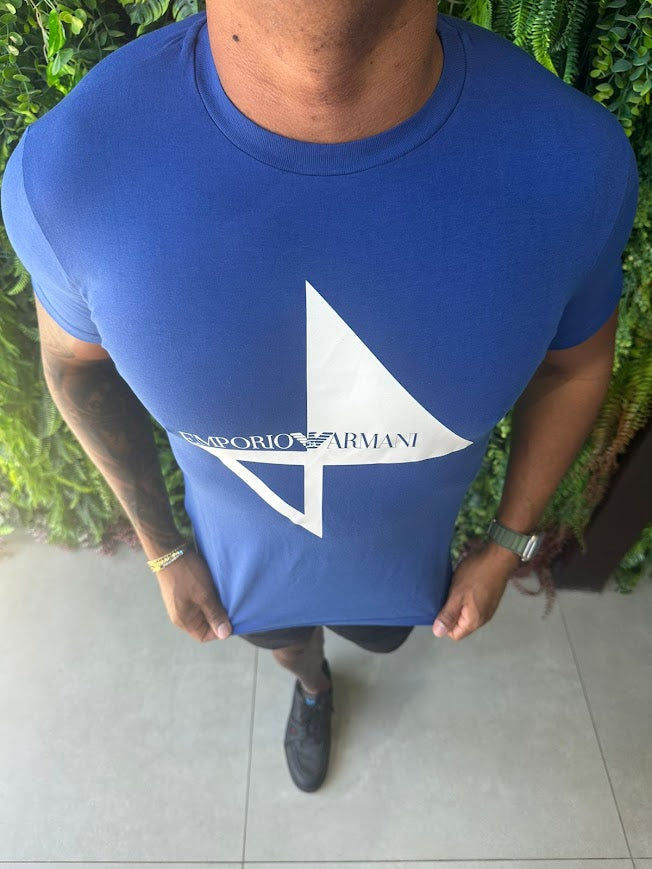 T-Shirt Premium Armani Triangulo